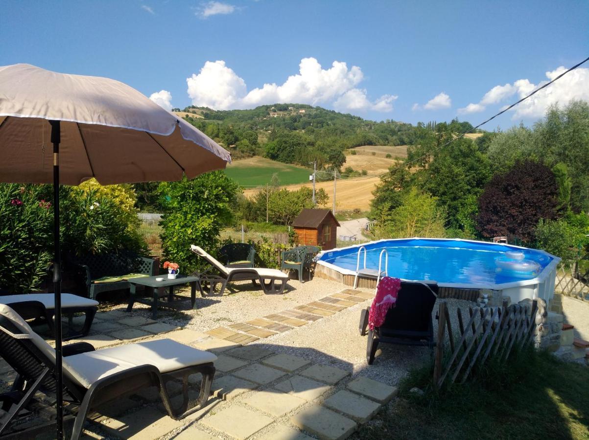 La Pietra Rara B&B Montone  Extérieur photo