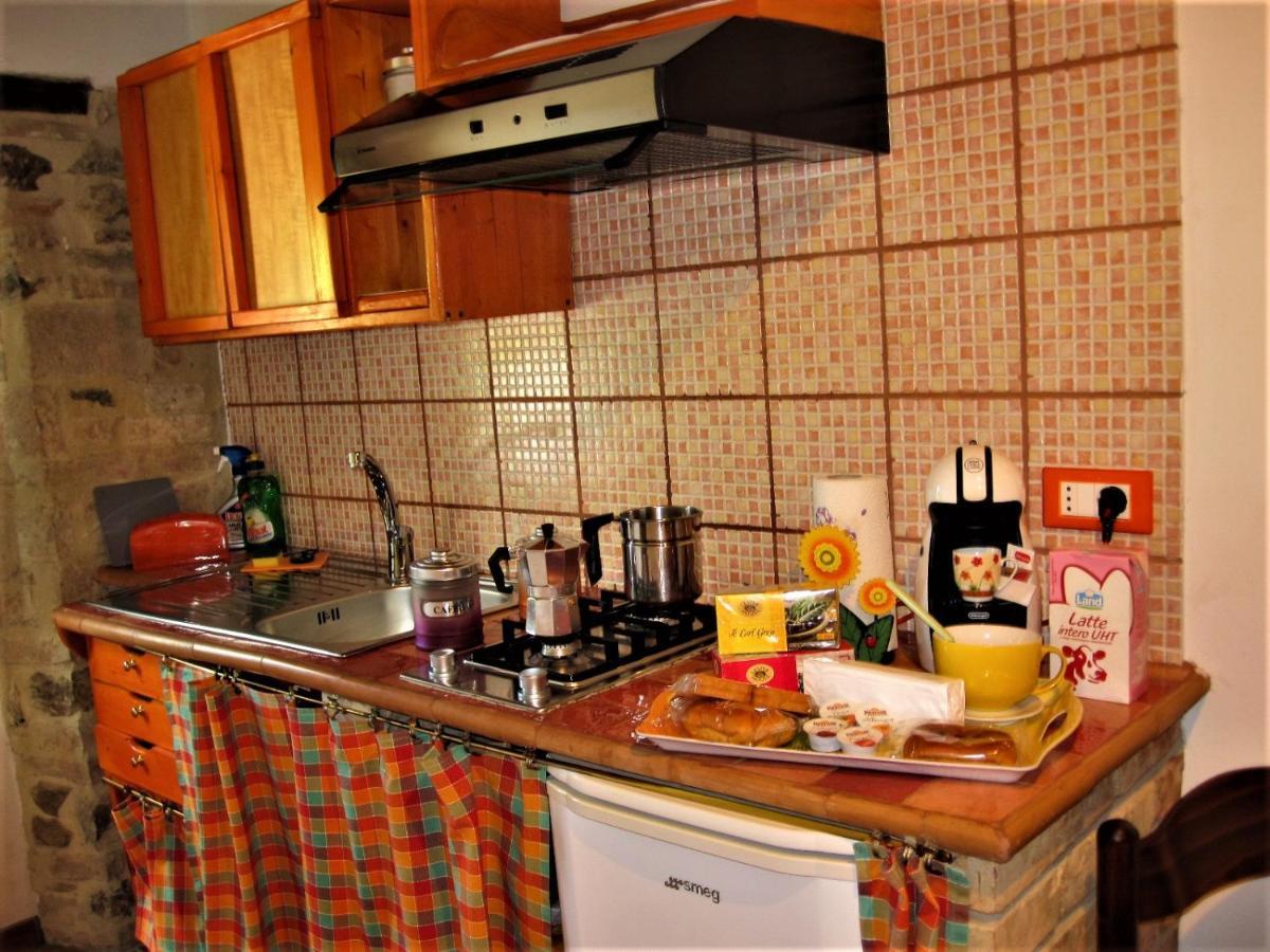 La Pietra Rara B&B Montone  Extérieur photo