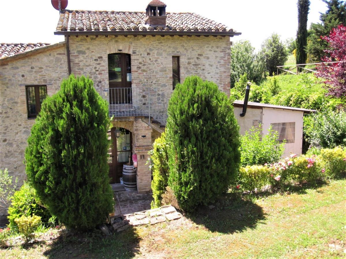 La Pietra Rara B&B Montone  Extérieur photo